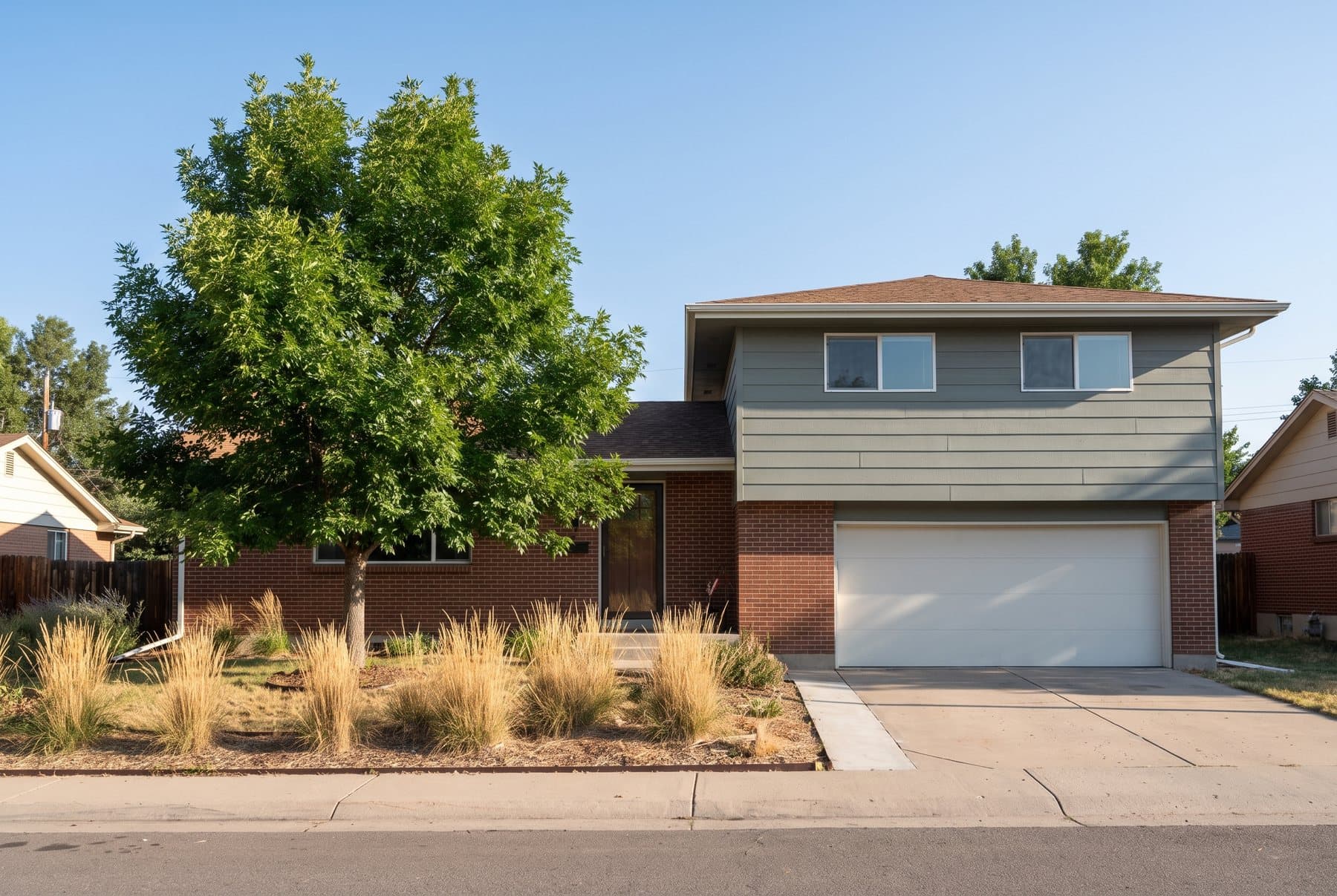 Split-level with a xeric front yard below Green Mountain, Green Mountain, Lakewood